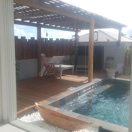 Maison Tonga Piscine Jaccuzi 생피에르 외부 사진